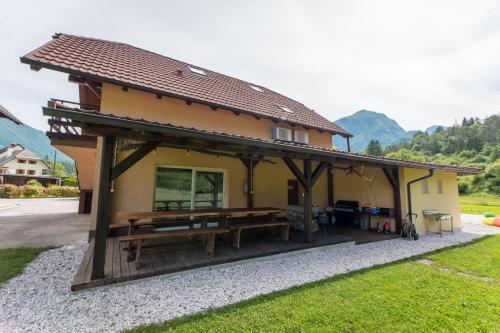 Exterior view, Apartma Jernej in Bovec