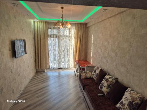 共用Lounge/電視區, Levent Beach Family House near Baku in 蘇姆蓋特