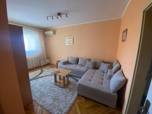 Stan Bogdan Novi Sad