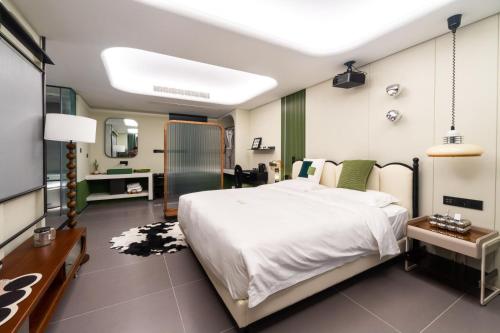 Triple Room with Sea View image 3