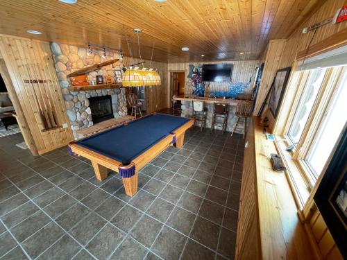 Eagle Scout Lodge in Birchwood, USA