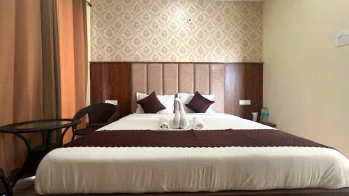 Aries Inn