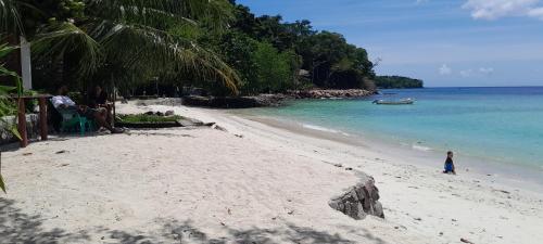 Apollo Bungalows near Île Pulau Rubiah