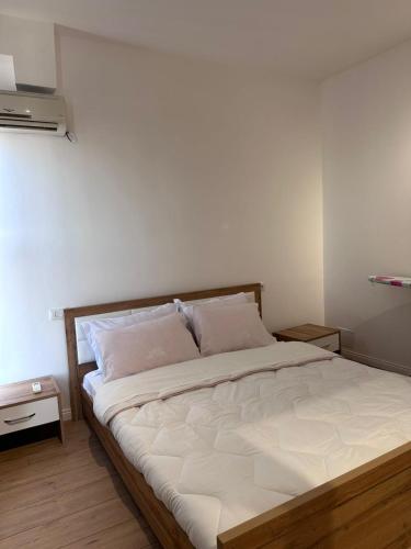 Brean apartment - image 5