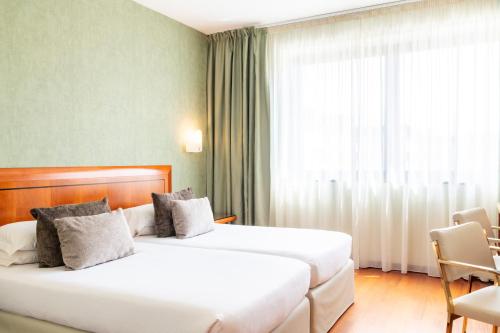 Superior Double or Twin Room image 5