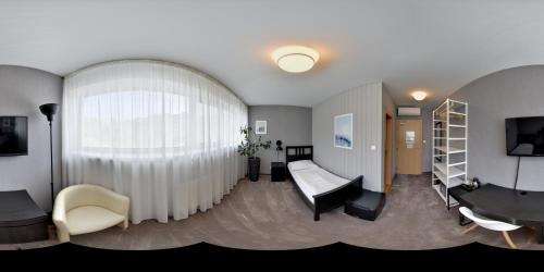 Single Room image 2