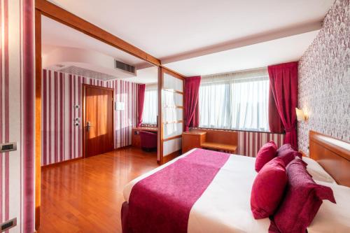 Junior Suite image 4