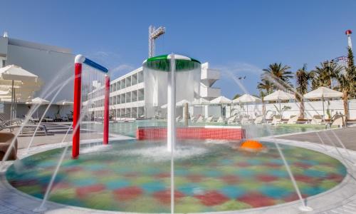 泳池, 尼古拉斯彩色酒店 (Nicholas Color Hotel) in 聖納帕城中心