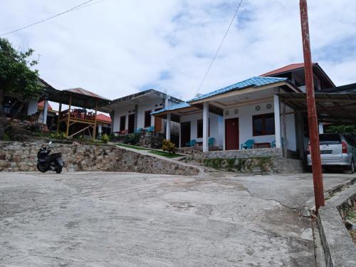 Hotel Tropicana in Tentena