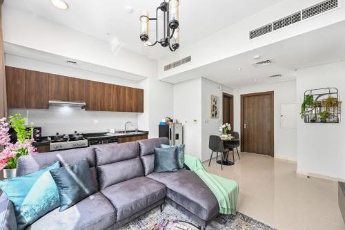 Modern 1 Bedroom Apartment in Damac Hills 2, Dubai (foto 3)