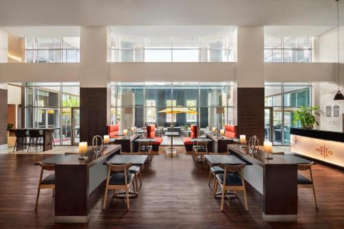 Restaurant, ibis Dubai Al Rigga in Dubai