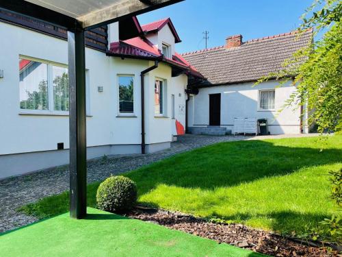 Dārzs, Prywatny DOM z ogrodem w centrum CEKCYNA in Cekcyn