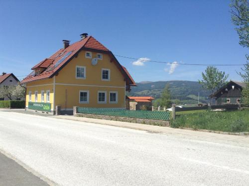 Ferienwohnungen Grün, Ferienwohnung in Preitenegg