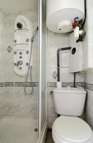 Studio accueillant a Marseille avec jardin 15 m² in Saint-Just