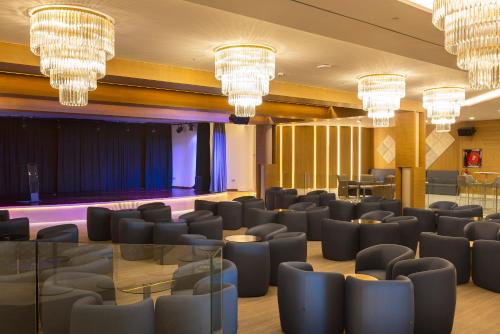 Hipotels Barrosa Palace & Spa - image 5