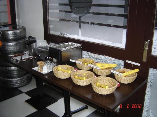 Enzo Hotels Pont-A-Mousson By Kyriad Direct in Pont-a-Mousson