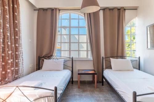 Wavedance Accommodation