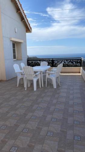 Villa climatisée piscine privée (Villa climatisee piscine privee) in Bejaia