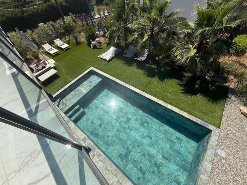 Beautiful villa with sea view in La Baumette