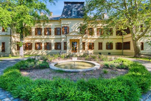 . Főnix Wellness Resort