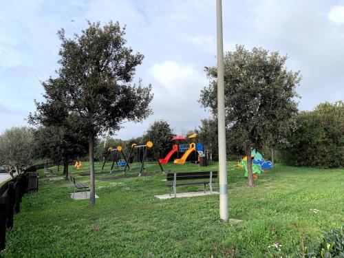 Notte in barca tra gioia e relax cullati dal mare in Civitavecchia