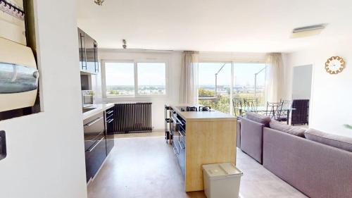 Verdun 4 bedrooms Panoramic view Parking in อาร์เฟลอ