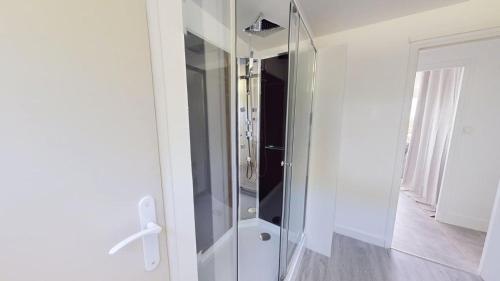 Verdun 4 bedrooms Panoramic view Parking in อาร์เฟลอ