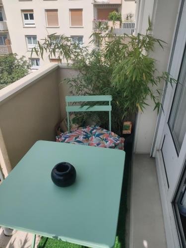 Балкон, Le Refuge de Céline - Proche Paris-La Défense (Le Refuge de Celine - Proche Paris-La Defense) in Карьера-сюр-Сен