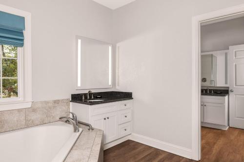 Apartment image 5