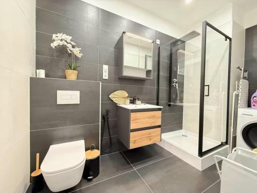 Newly MIAMI designed apartment, Budapest (photo 8)