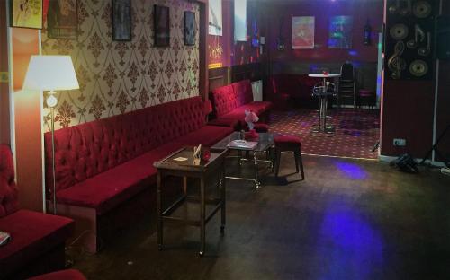 The Albert Hotel - image 3