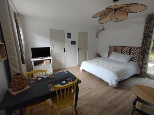 Chambre vallée de la course (Chambre vallee de la course) in Lacres