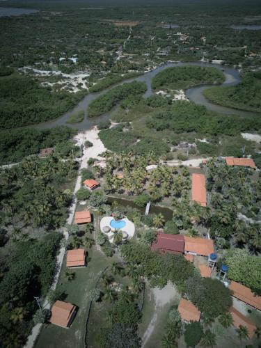 Rancho do Buna, Atins
