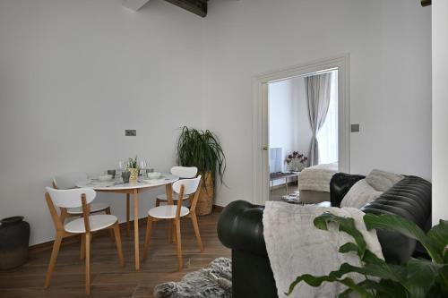 Kaiserstein Palace Apartments - image 9