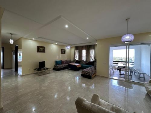 Beach flat with pool at Al Mansouria, Benslimane (foto 8)