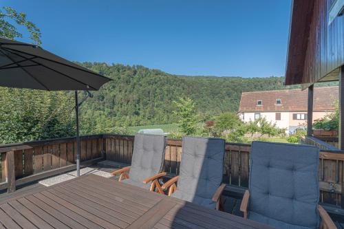 Altan/terrasse, Vineyard cottage Kolpa Zupančič (Vineyard cottage Kolpa Zupancic) in Dragatus