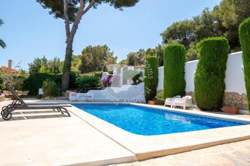 Villa with Garden View image 10