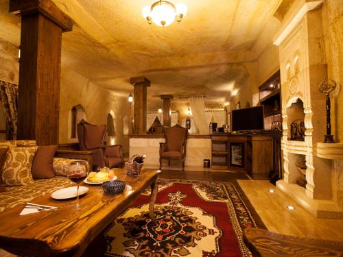 room detail thumbnail 1