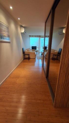Studio Apartment image 5