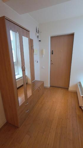 Studio Apartment image 3
