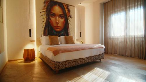 1 queen bed, 1 sofa bed