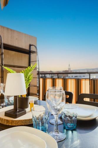 Studio Terrace AC Lift - Old town | By Airnest, Nice