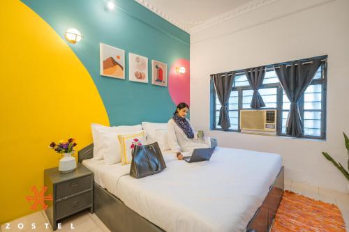 Standard Double Room image 6