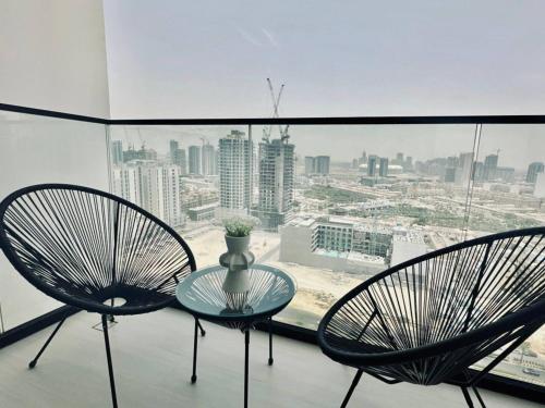 Crisp And Curated 1br With Pool, Gym And Parking!, Dubai (photo 3)