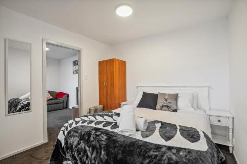 Fernhill Hideaway - Queenstown Mountain Serenity - image 5