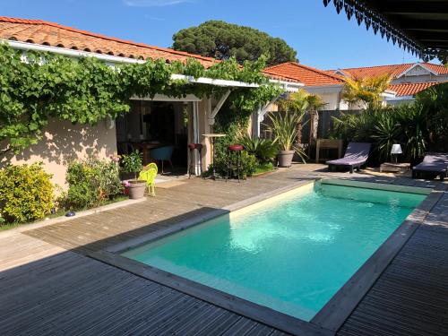 Jolie Maison avec piscine chauffée Bassin d'Arcachon