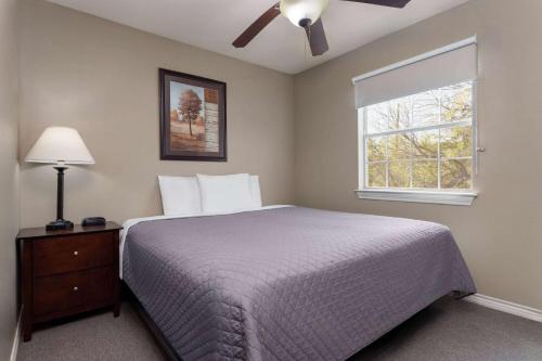 Eagles Den Suites at Three Rivers - image 11