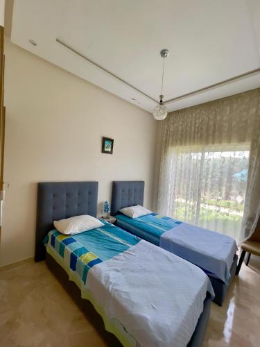 Appartement Pied dans l'eau avec terrasse-Casa bay in Sidi Rahal