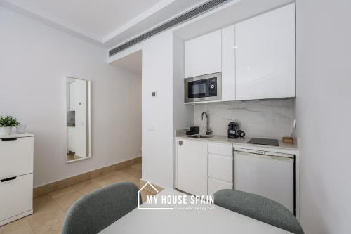 MyHouseSpain - Luminoso estudio cerca del Retiro, Madryt (zdjęcie 2)
