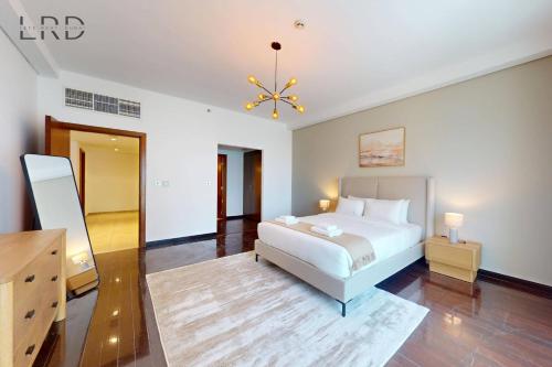 Resort-Style Living in 3BR Townhouse with Palm Views, Dubaj (zdjęcie 5)